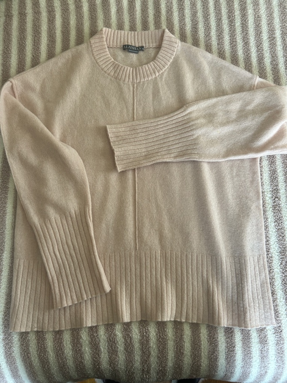 Alashan Women's Blush Pink Crew Neck Cashmere Sweater | Size Medium